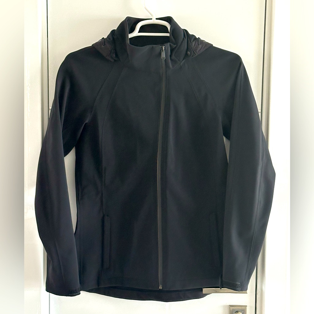 Athleta Glacier Softshell Water Repellant Jacket Sz Medium Tall